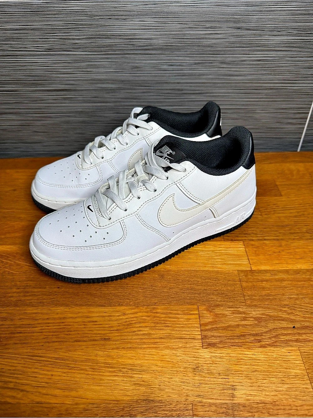 Nike Air Force 1 Low '07 Sneakers White & Black